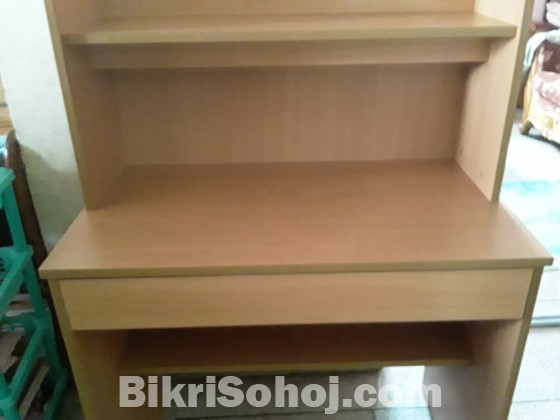 Otobi Reading Table